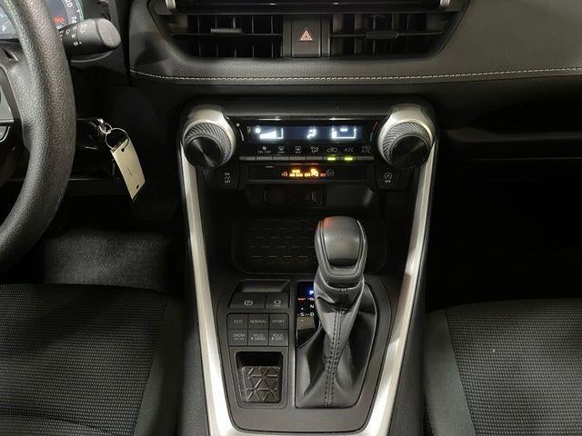 2024 Toyota RAV4 LE AWD (Natl)
