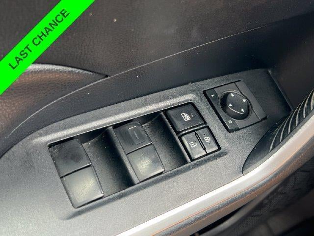 2019 Toyota RAV4 LE AWD (Natl)
