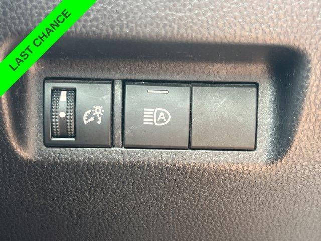 2019 Toyota RAV4 LE AWD (Natl)