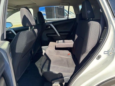 2018 Toyota RAV4 XLE FWD (GS)