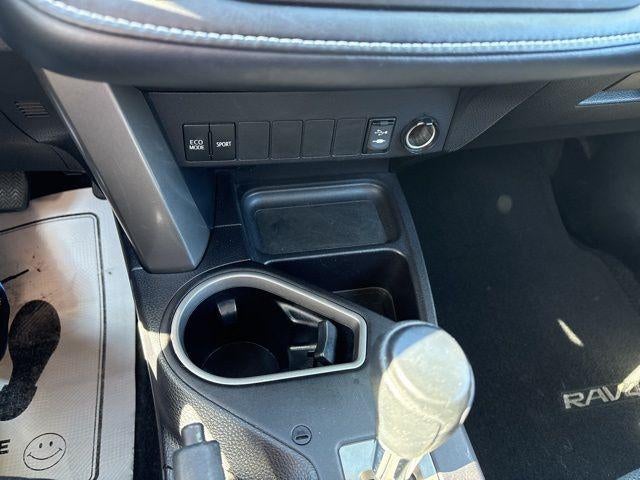 2018 Toyota RAV4 XLE FWD (GS)