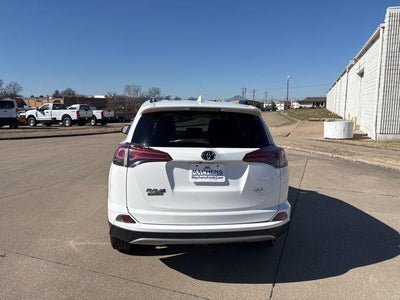 2018 Toyota RAV4 XLE FWD (GS)