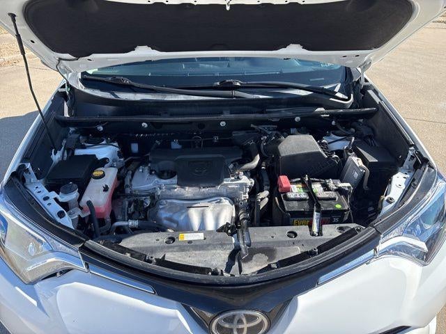 2018 Toyota RAV4 XLE FWD (GS)