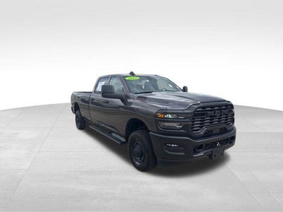 2025 RAM 2500 Tradesman 4x4 Crew Cab 8' Box