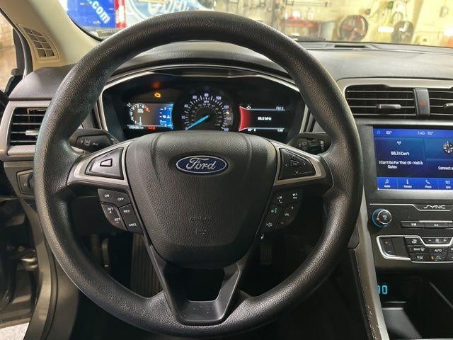 2020 Ford Fusion SE FWD