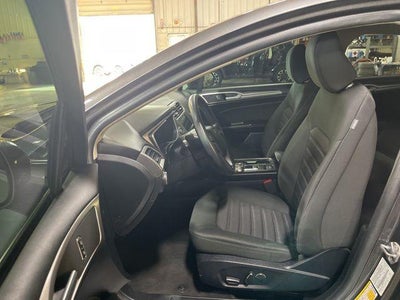 2020 Ford Fusion SE FWD