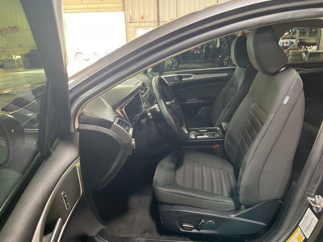 2020 Ford Fusion SE FWD