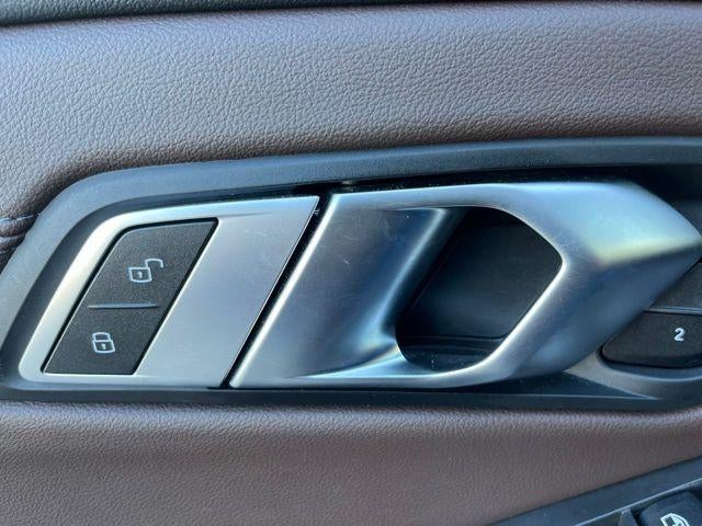 2023 BMW 330i xDrive Sedan