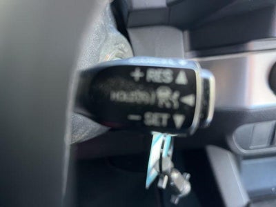 2023 Toyota Tacoma 4WD 4WD SR Double Cab 5' Bed V6 AT (GS)