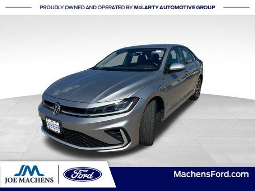 2025 Volkswagen Jetta SE Auto
