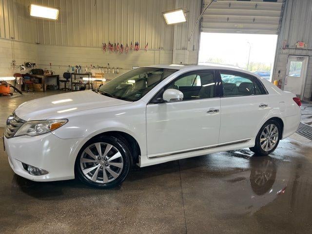 2012 Toyota Avalon 4dr Sdn Limited (Natl)