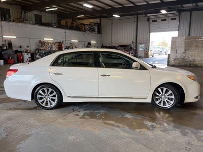 2012 Toyota Avalon 4dr Sdn Limited (Natl)