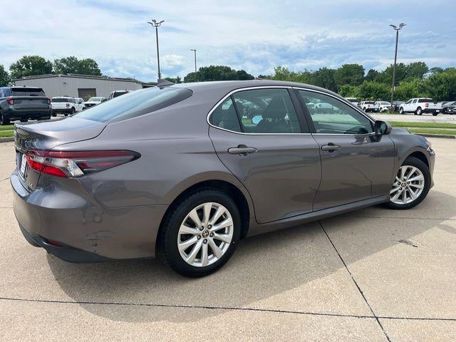 2021 Toyota Camry LE Auto (SE)