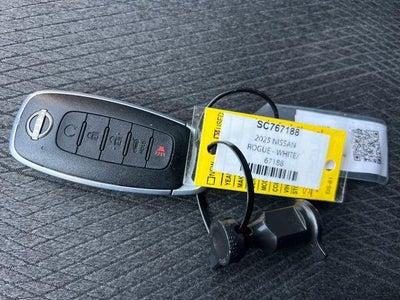 2025 Nissan Rogue AWD SV