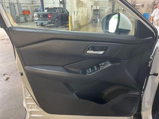 2024 Nissan Rogue AWD SV