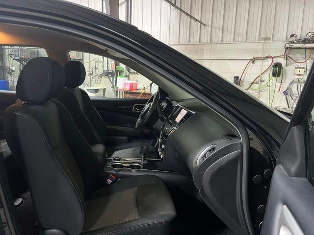 2018 Nissan Pathfinder 4x4 SV