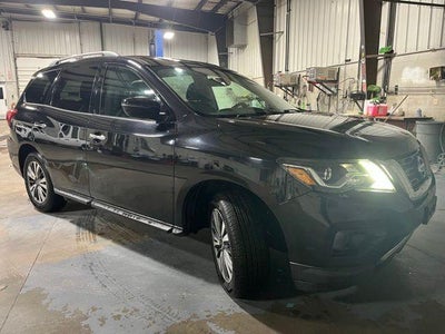 2018 Nissan Pathfinder 4x4 SV