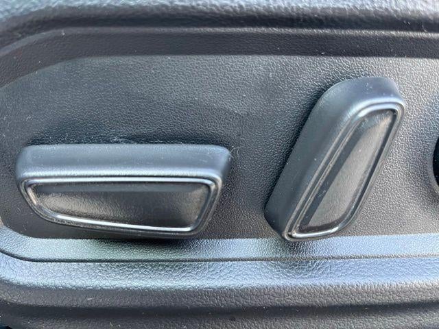 2024 Toyota Sequoia Limited 4WD (SE)