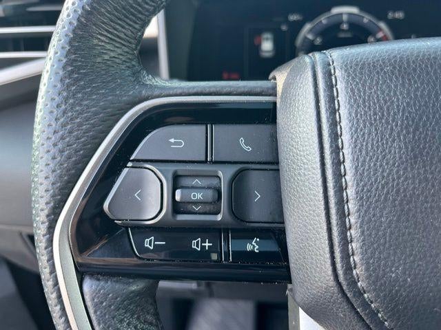 2024 Toyota Sequoia Limited 4WD (SE)