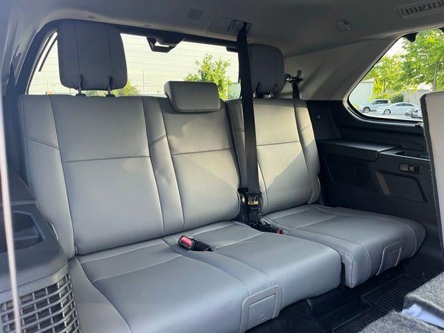 2024 Toyota Sequoia Limited 4WD (SE)