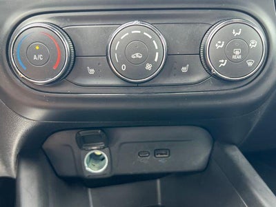 2025 Chevrolet Trax FWD 4dr 1RS