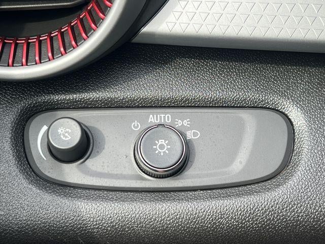 2025 Chevrolet Trax FWD 4dr 1RS