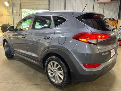 2016 Hyundai TUCSON AWD 4dr SE