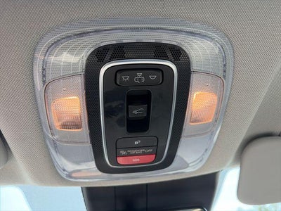 2025 Hyundai ELANTRA Limited IVT