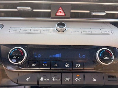 2025 Hyundai ELANTRA Limited IVT
