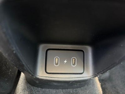 2025 Hyundai ELANTRA Limited IVT