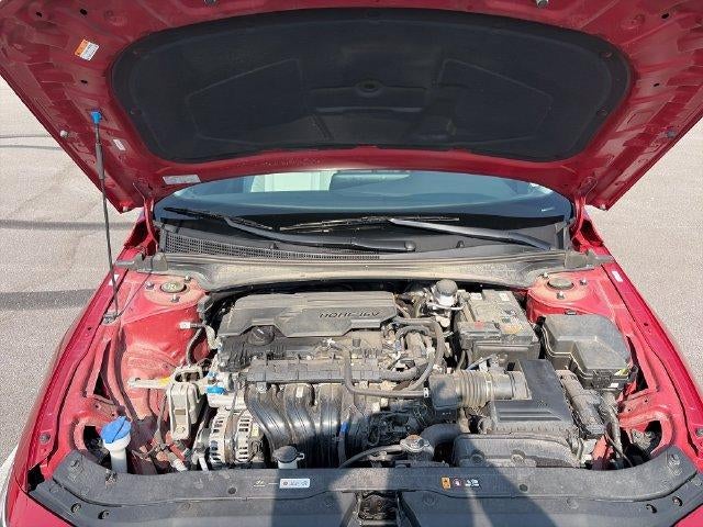 2025 Hyundai ELANTRA Limited IVT