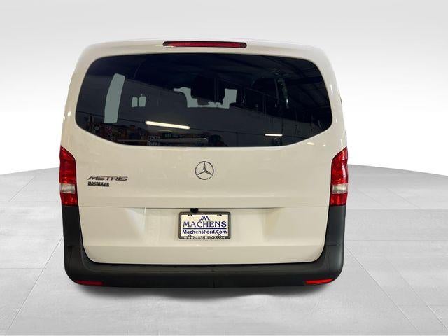 2023 Mercedes-Benz Metris Passenger Van Standard Roof 126" Wheelbase