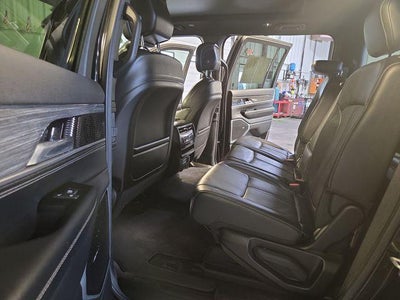 2022 Jeep Wagoneer Series II 4x4