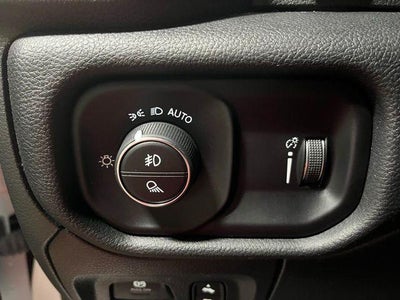 2022 RAM 1500 Rebel 4x4 Crew Cab 5'7" Box