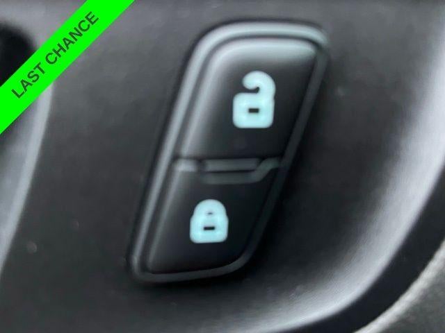 2018 Ford Transit Passenger Wagon T-350 148" Low Roof XLT Swing-Out RH Dr