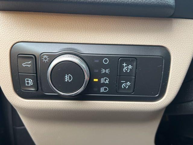 2020 Ford Escape Titanium Hybrid FWD