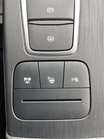 2020 Ford Escape Titanium Hybrid FWD