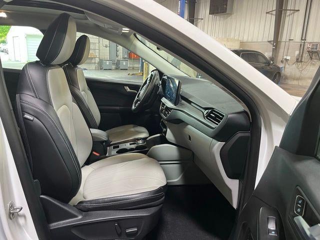 2025 Ford Escape Platinum AWD