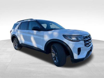 2025 Ford Explorer Active 4WD
