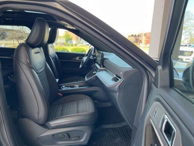 2025 Ford Explorer ST-Line 4WD