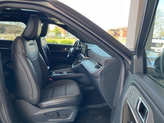 2025 Ford Explorer ST-Line 4WD