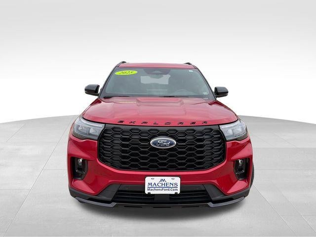 2025 Ford Explorer ST-Line 4WD