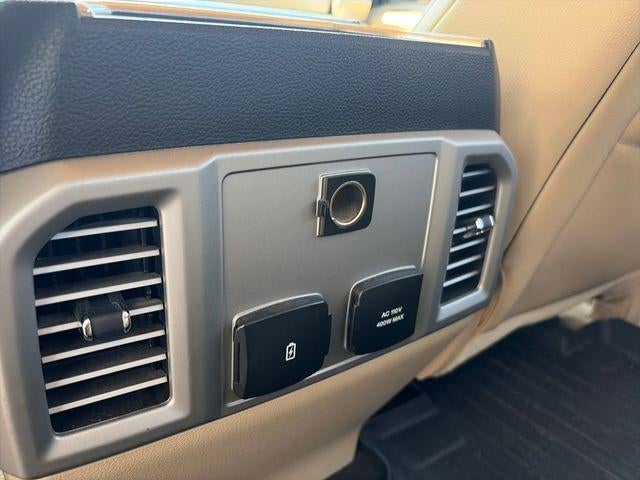 2017 Ford Super Duty F-250 SRW Lariat 4WD Crew Cab 6.75' Box