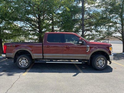 2017 Ford Super Duty F-250 SRW Lariat 4WD Crew Cab 6.75' Box