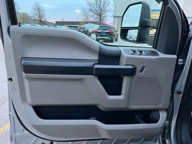 2022 Ford Super Duty F-250 SRW XL 4WD Crew Cab 6.75' Box