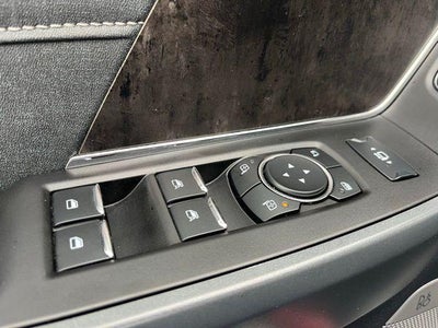 2023 Ford Super Duty F-350 SRW LARIAT 4WD Crew Cab 6.75' Box