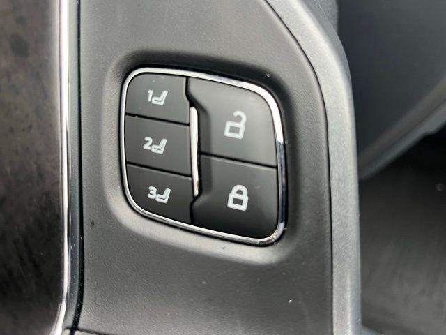 2023 Ford Super Duty F-350 SRW LARIAT 4WD Crew Cab 6.75' Box