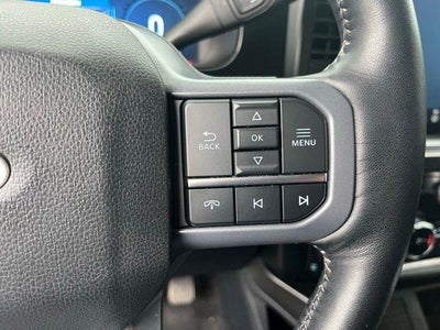 2023 Ford Super Duty F-350 SRW LARIAT 4WD Crew Cab 6.75' Box