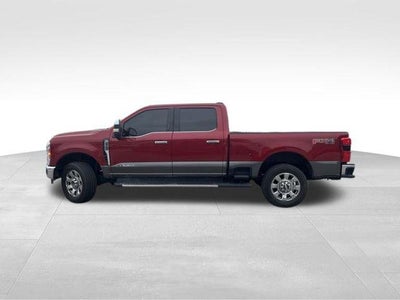 2023 Ford Super Duty F-350 SRW LARIAT 4WD Crew Cab 6.75' Box