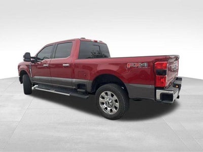 2023 Ford Super Duty F-350 SRW LARIAT 4WD Crew Cab 6.75' Box